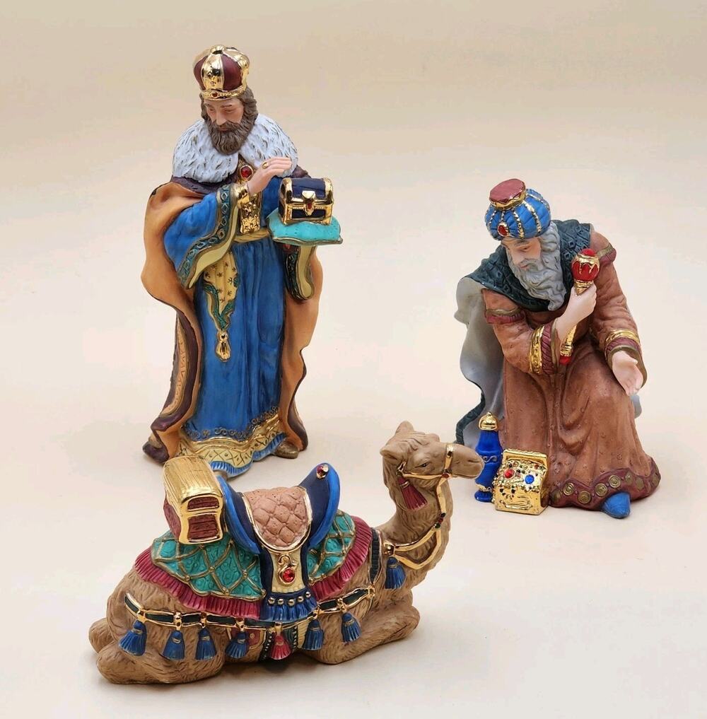 Kirkland Signature Nativity Replacement Figures LYING CAMEL 2 Kings Wisemen